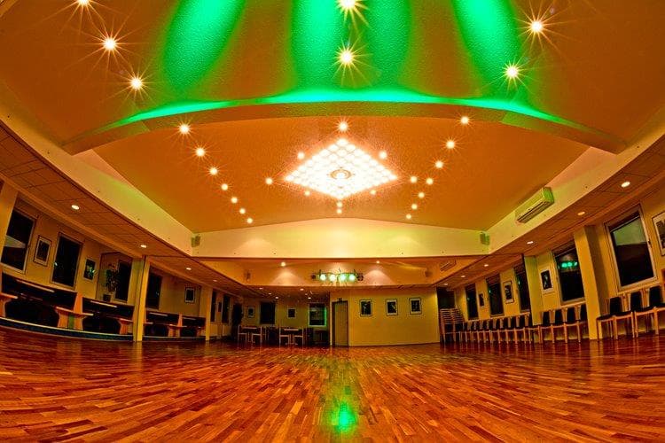 Tanzschule D